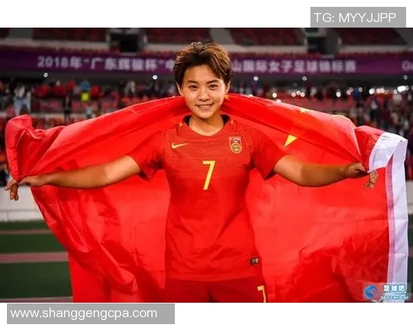 中国足球球星的成长历程与辉煌时刻展现新时代体育精神 中国足球球星的成长历程与辉煌时刻展现新时代体育精神