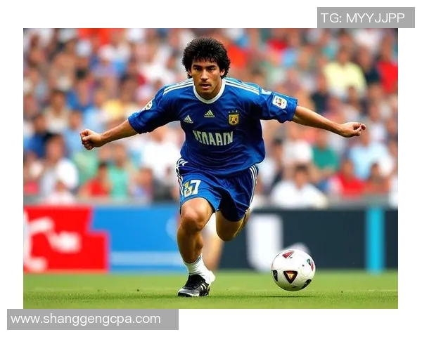 九十年代足球巨星回顾:那些定义时代的传奇球员和辉煌瞬间 九十年代足球巨星回顾:那些定义时代的传奇球员和辉煌瞬间