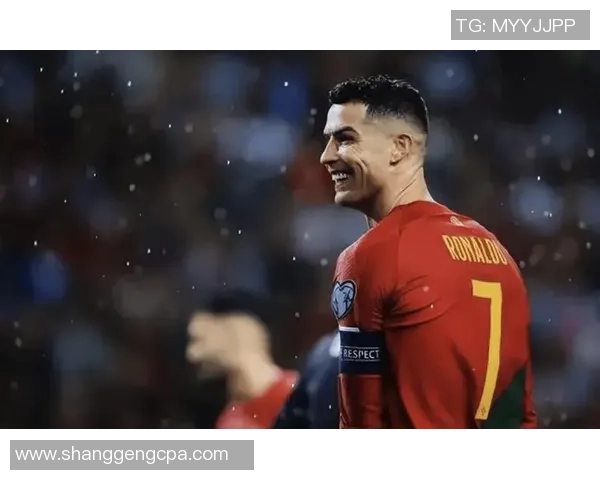 从青涩少年到世界巨星 足球球员蜕变之路的辉煌瞬间