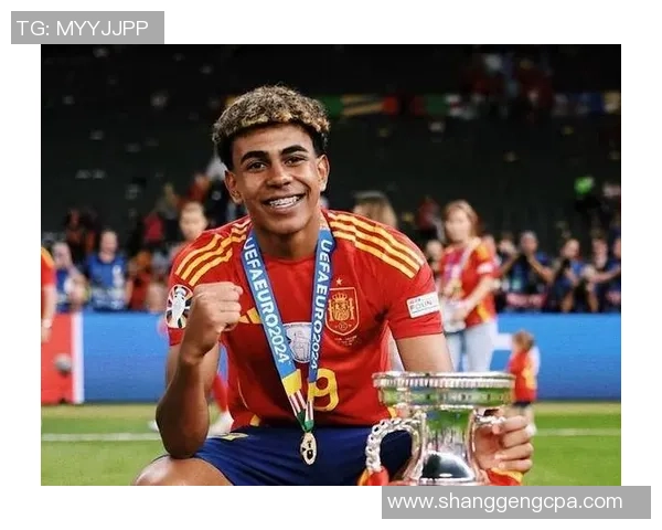 婴儿足球天才崭露头角成为未来球场明星一跃成名 婴儿足球天才崭露头角成为未来球场明星一跃成名