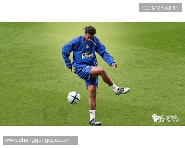 宽脚足球明星:球场上的惊异之脚 宽脚足球明星:球场上的惊异之脚