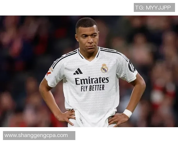 足坛风波不断 球场上那些备受争议的脏球星与他们的背后故事